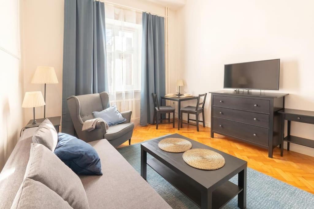 Wyjatkowy Apartament Na Rynku Breslavia Exterior foto
